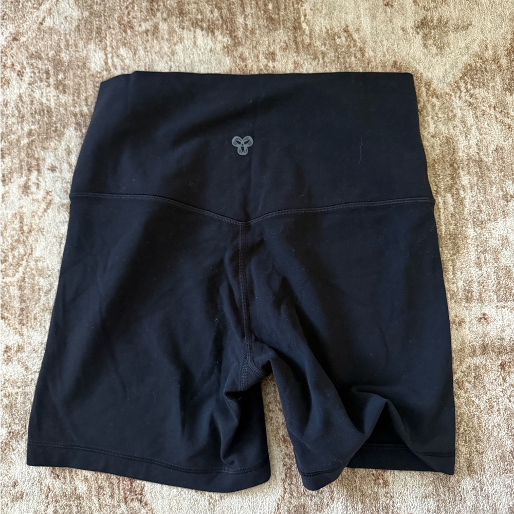 TNA biker shorts